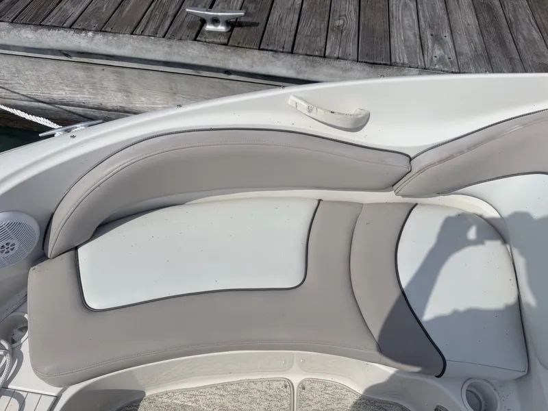 Slide: The Image of Sea Ray 220 Sundeck 2003 - 7160278