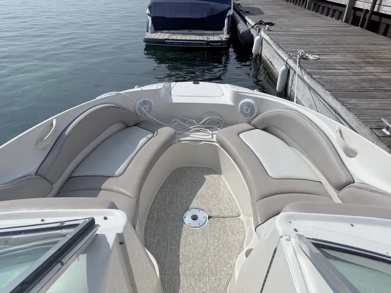 Slide: The Image of Sea Ray 220 Sundeck 2003 - 7160271