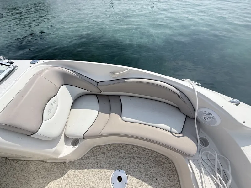 Slide: The Image of Sea Ray 220 Sundeck 2003 - 7160282
