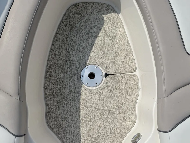 Slide: The Image of Sea Ray 220 Sundeck 2003 - 7160283