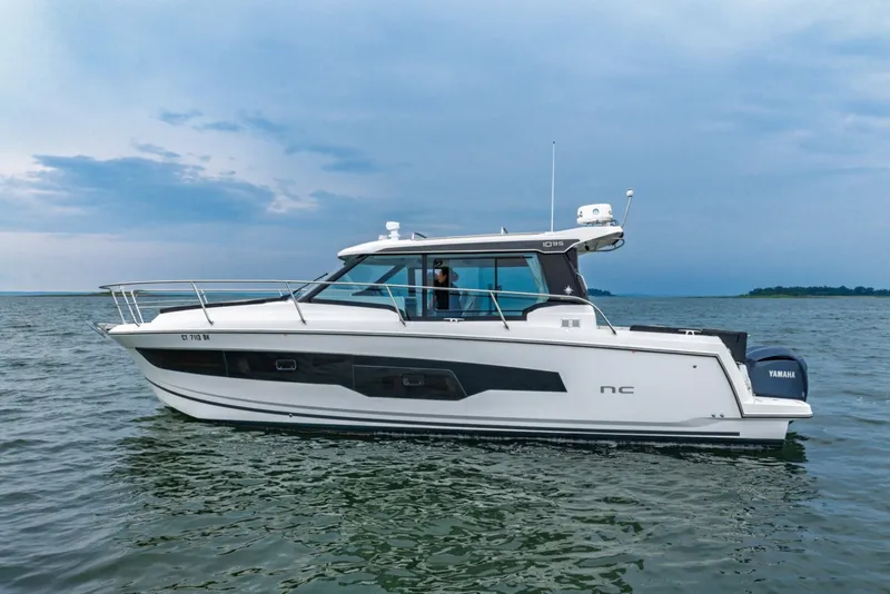 Slide: The Image of Jeanneau NC 1095 Weekender 2023 - 7160304