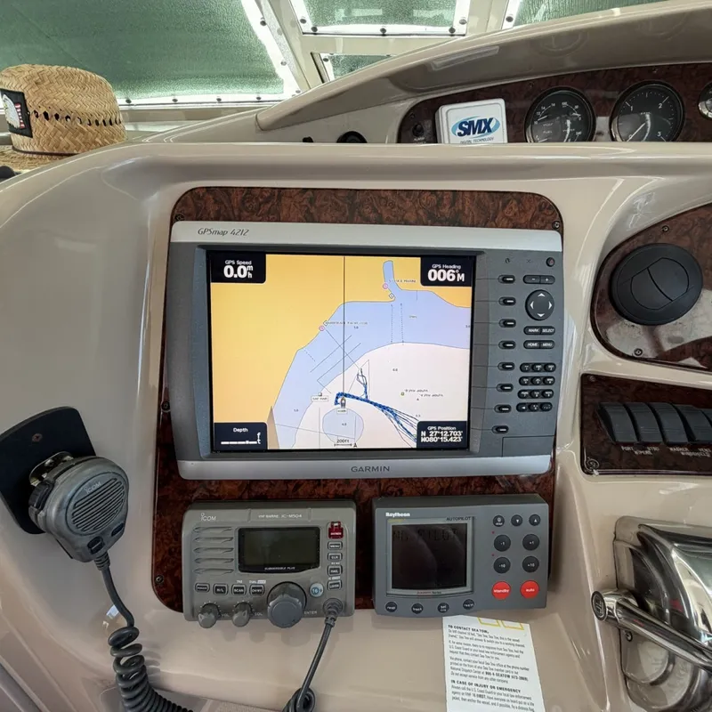 Slide: The Image of Sea Ray 480 Motor Yacht 2002 - 7160638