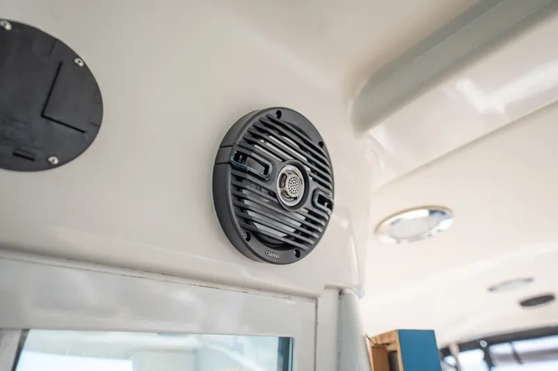 Slide: The Image of Sea Ray 480 Motor Yacht 2002 - 8671947