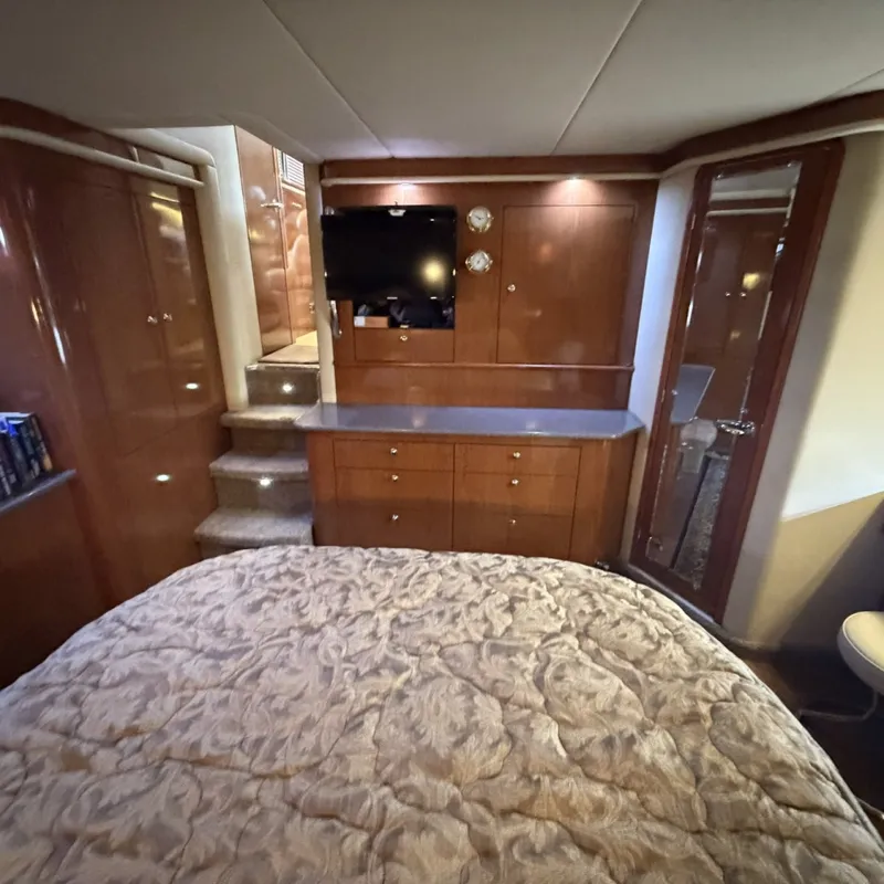 Slide: The Image of Sea Ray 480 Motor Yacht 2002 - 7160685
