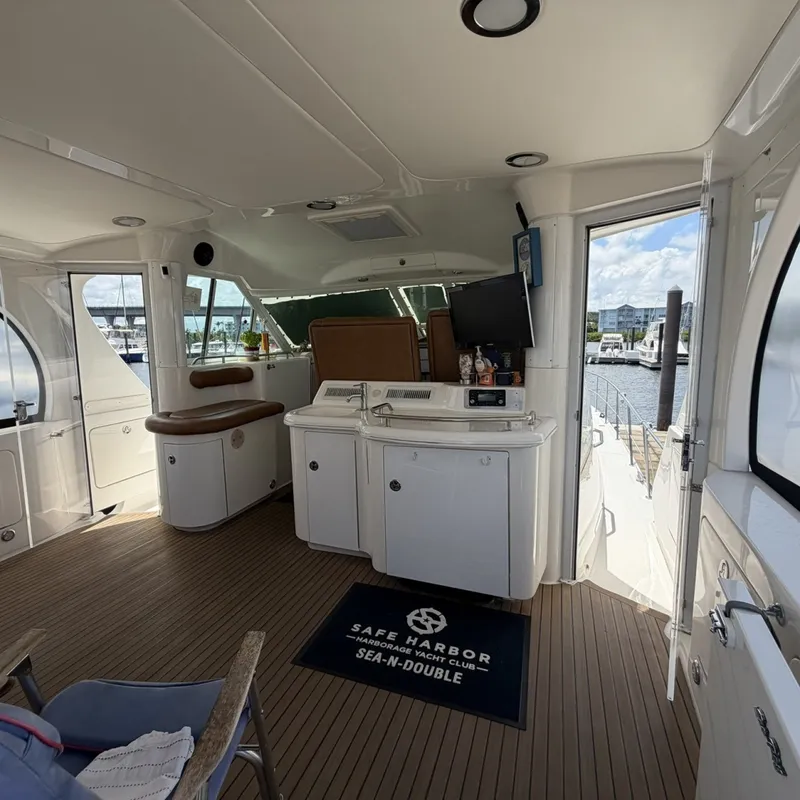 Slide: The Image of Sea Ray 480 Motor Yacht 2002 - 7160631