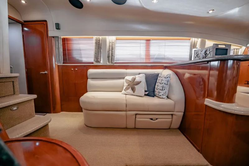 Slide: The Image of Sea Ray 480 Motor Yacht 2002 - 8671955