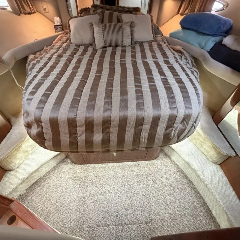 Slide: The Image of Sea Ray 480 Motor Yacht 2002 - 7160673