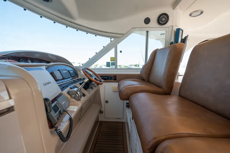 Slide: The Image of Sea Ray 480 Motor Yacht 2002 - 8671939
