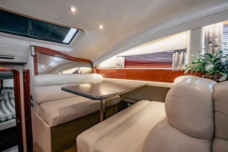 Slide: The Image of Sea Ray 480 Motor Yacht 2002 - 8671961
