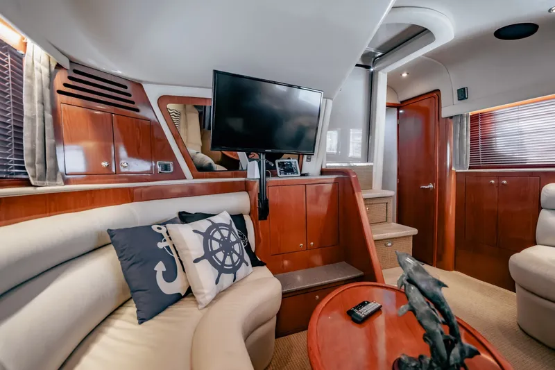Slide: The Image of Sea Ray 480 Motor Yacht 2002 - 8671966