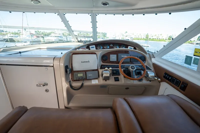 Slide: The Image of Sea Ray 480 Motor Yacht 2002 - 8671936