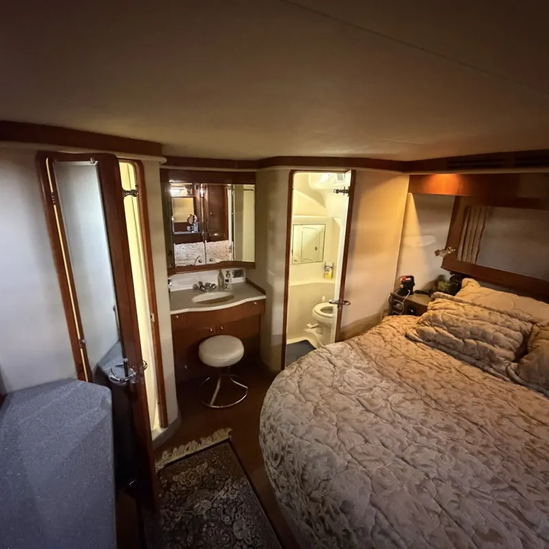Slide: The Image of Sea Ray 480 Motor Yacht 2002 - 7160681