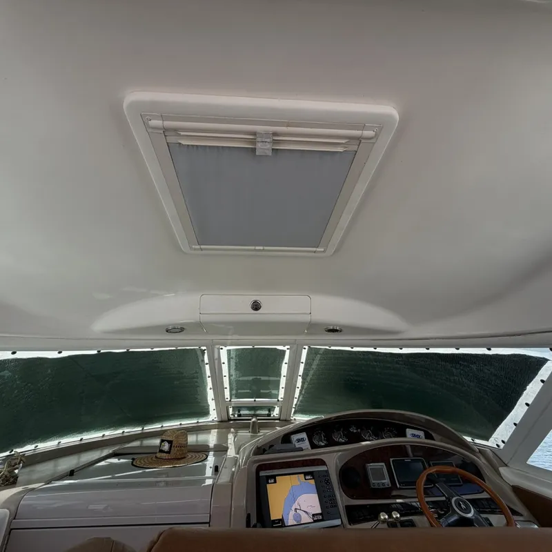 Slide: The Image of Sea Ray 480 Motor Yacht 2002 - 7160643