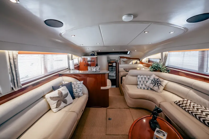 Slide: The Image of Sea Ray 480 Motor Yacht 2002 - 8671948