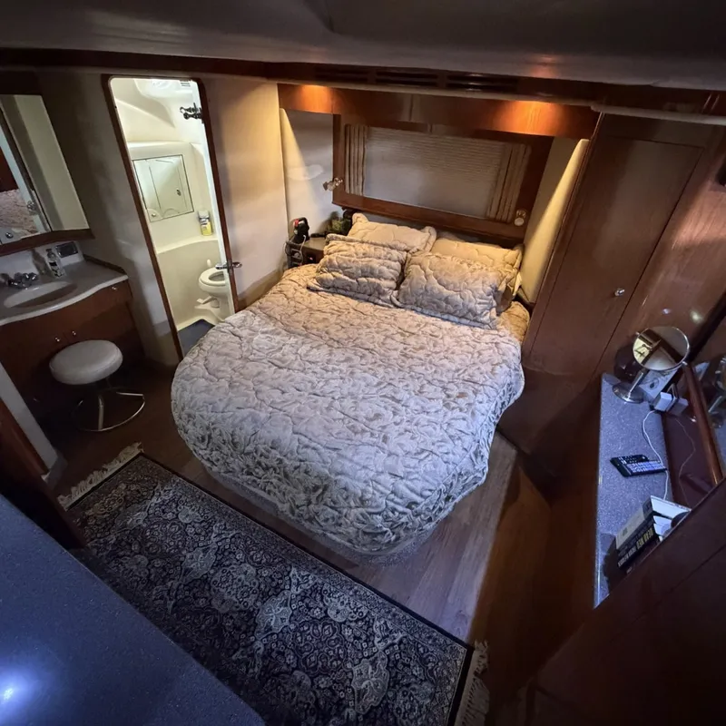 Slide: The Image of Sea Ray 480 Motor Yacht 2002 - 7160680