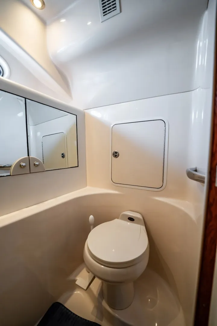 Slide: The Image of Sea Ray 480 Motor Yacht 2002 - 8671972