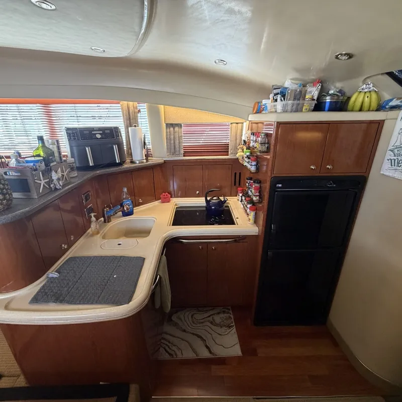 Slide: The Image of Sea Ray 480 Motor Yacht 2002 - 7160651