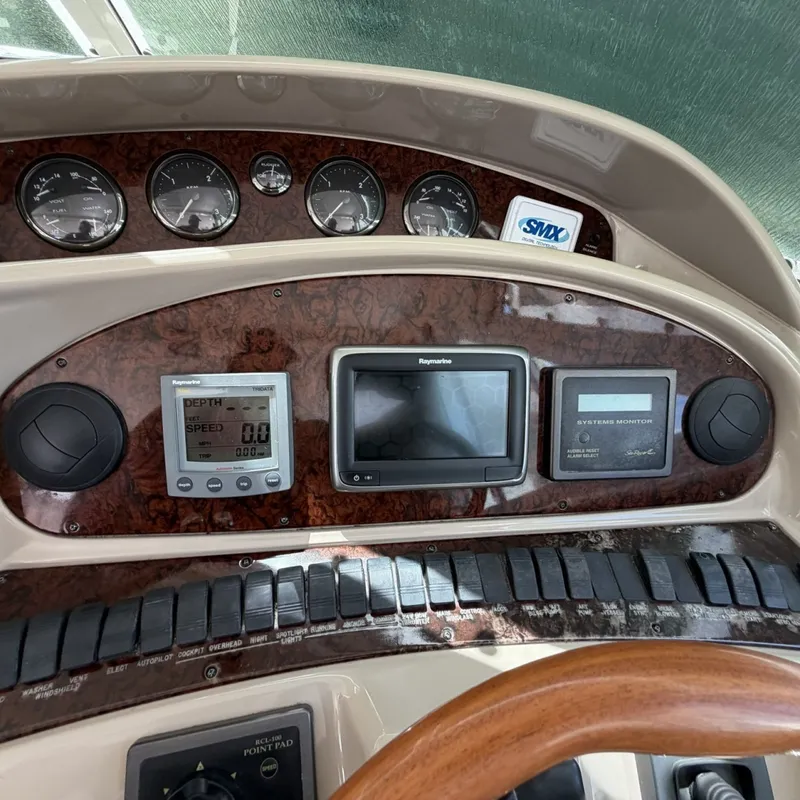 Slide: The Image of Sea Ray 480 Motor Yacht 2002 - 7160639