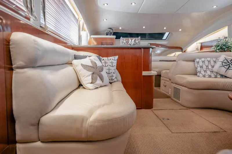 Slide: The Image of Sea Ray 480 Motor Yacht 2002 - 8671952