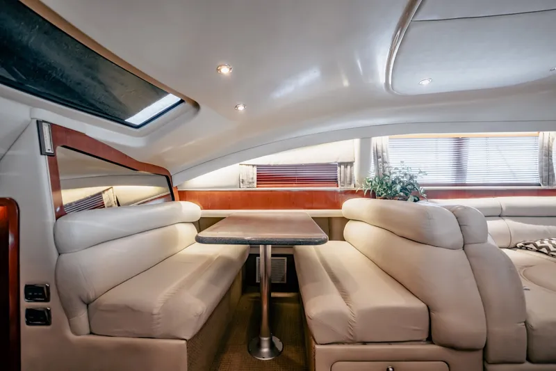 Slide: The Image of Sea Ray 480 Motor Yacht 2002 - 8671962