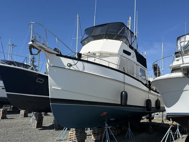 Slide: The Image of Grand Banks 42 Classic 1988 - 7160749