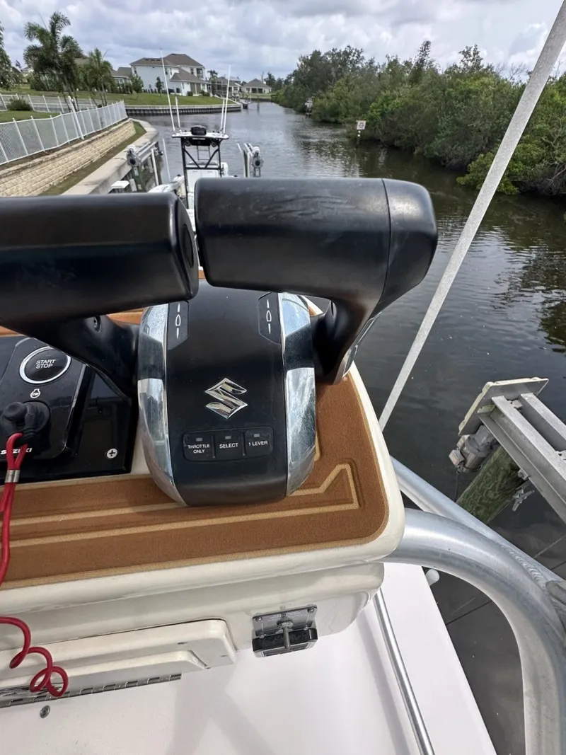 Slide: The Image of Grady-White 300 Marlin 2006 - 7164049