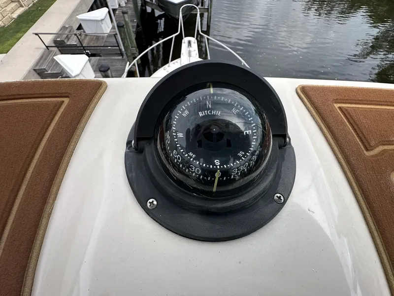 Slide: The Image of Grady-White 300 Marlin 2006 - 7164045