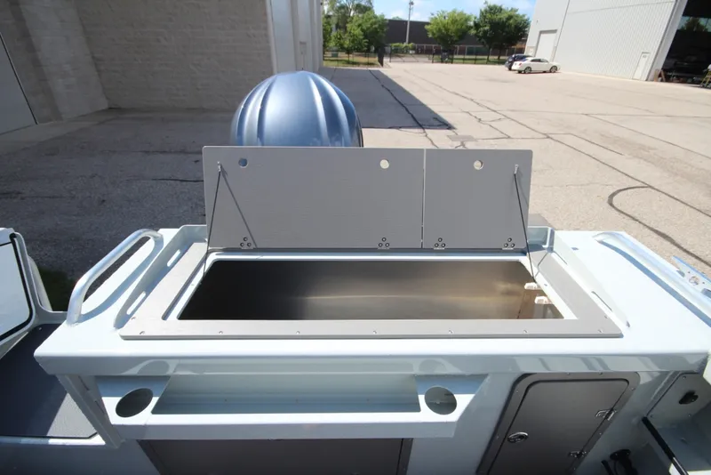 Slide: The Image of Weldcraft 240 Ocean King 2027 - 7160797
