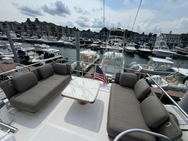 Slide: The Image of Azimut 50FLY 2023 - 7160945