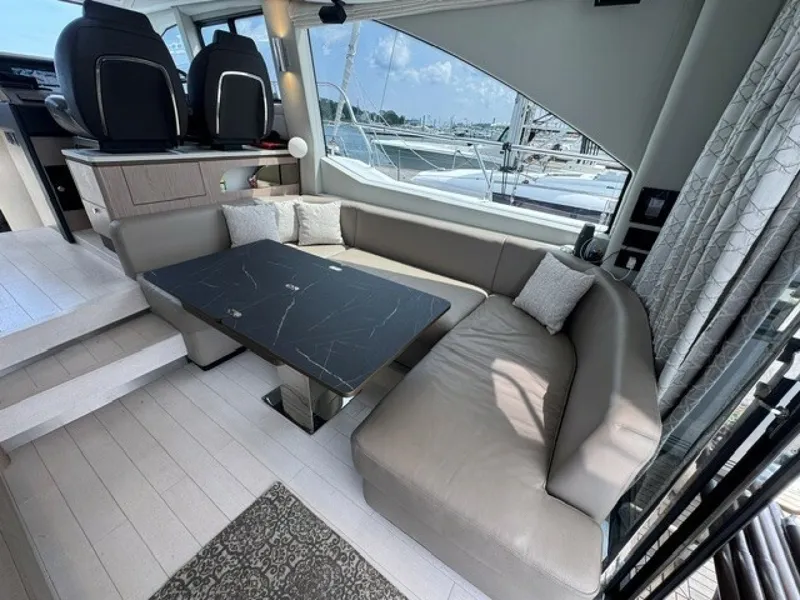 Slide: The Image of Azimut 50FLY 2023 - 7160921