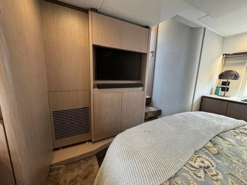 Slide: The Image of Azimut 50FLY 2023 - 7160942