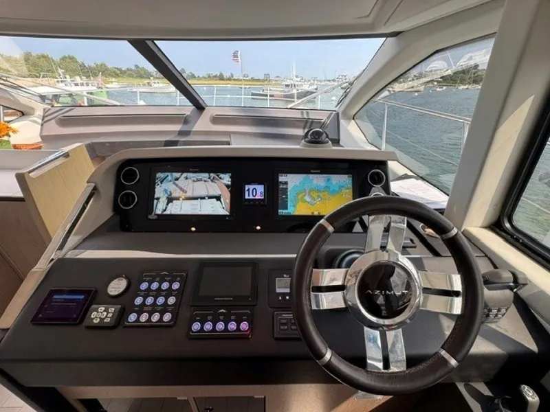Slide: The Image of Azimut 50FLY 2023 - 7160927