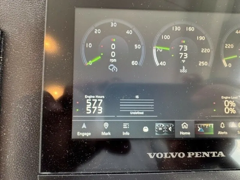 Slide: The Image of Azimut 50FLY 2023 - 7160930
