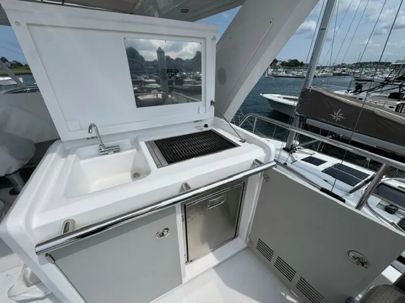 Slide: The Image of Azimut 50FLY 2023 - 7160946