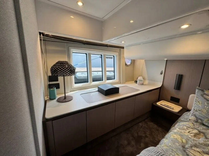 Slide: The Image of Azimut 50FLY 2023 - 7160940