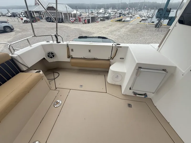 Slide: The Image of Ranger Tug R-31 S 2013 - 7163836