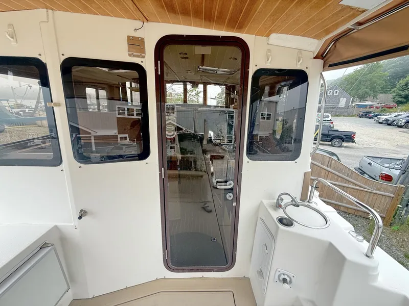 Slide: The Image of Ranger Tug R-31 S 2013 - 7163842