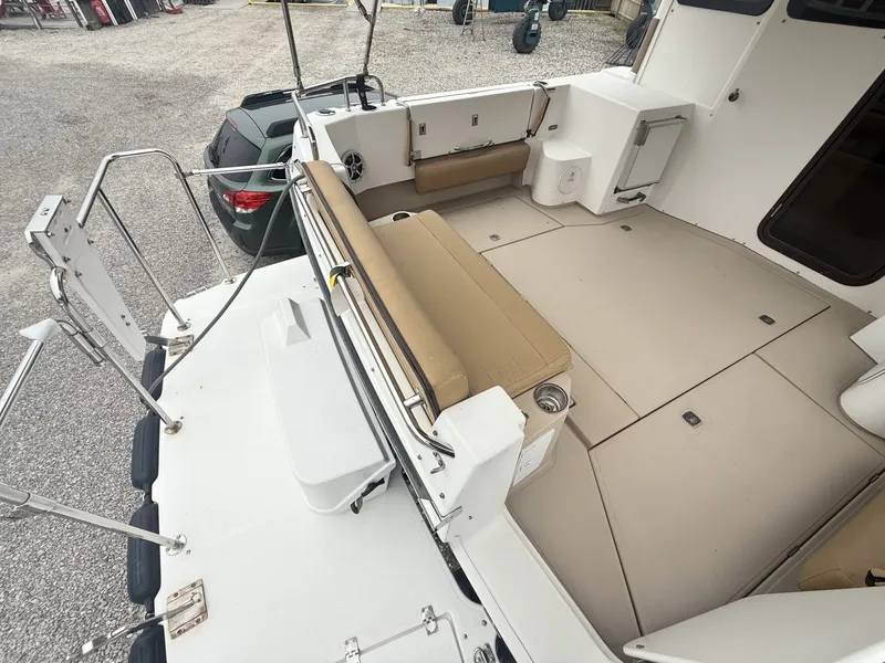 Slide: The Image of Ranger Tug R-31 S 2013 - 7163833