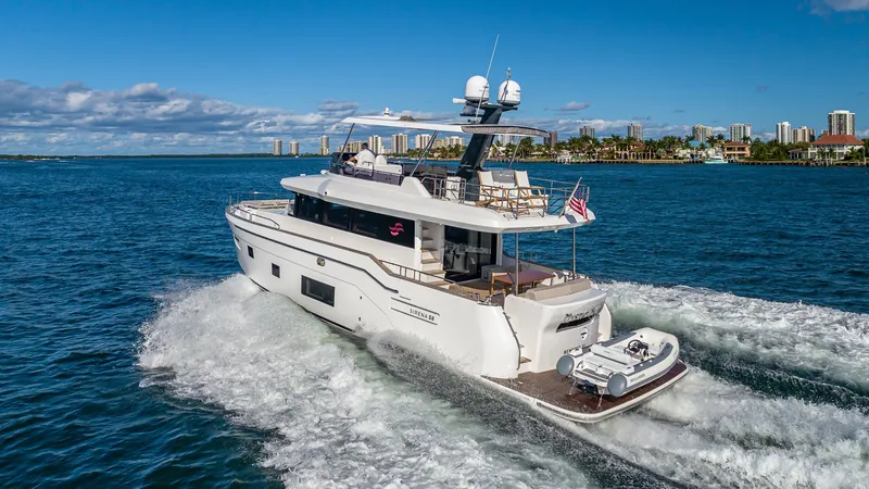 Slide: The Image of Sirena Flybridge 2023 - 7162978