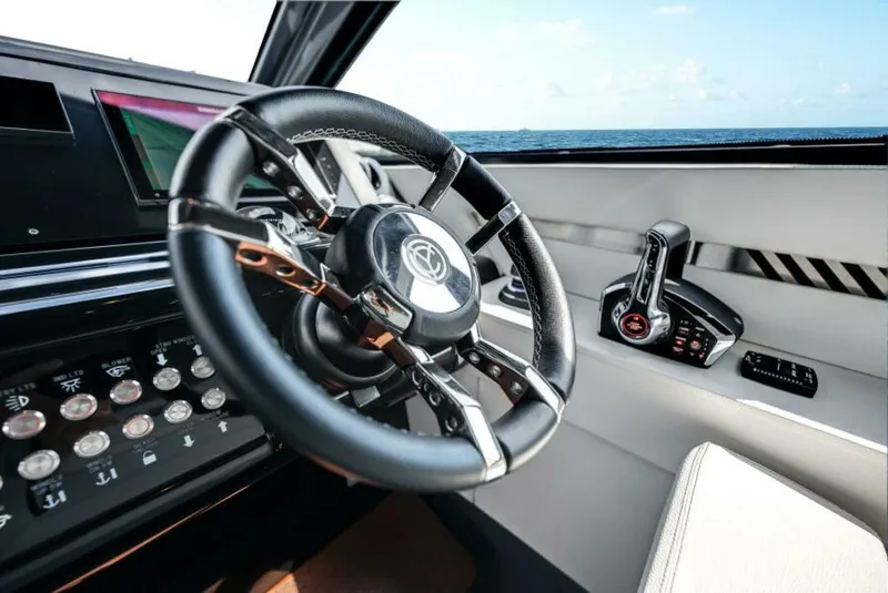 Slide: The Image of Cruisers 42 GLS OB 2023 - 7384946