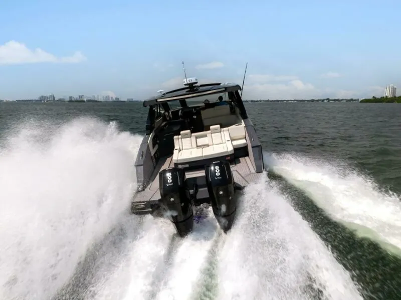 Slide: The Image of Cruisers 42 GLS OB 2023 - 7384925