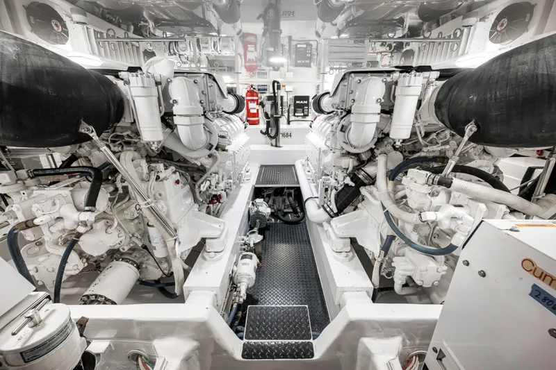Slide: The Image of Viking 62 Convertible 2017 - 7163759