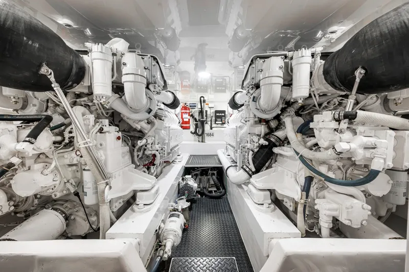 Slide: The Image of Viking 62 Convertible 2017 - 7163755