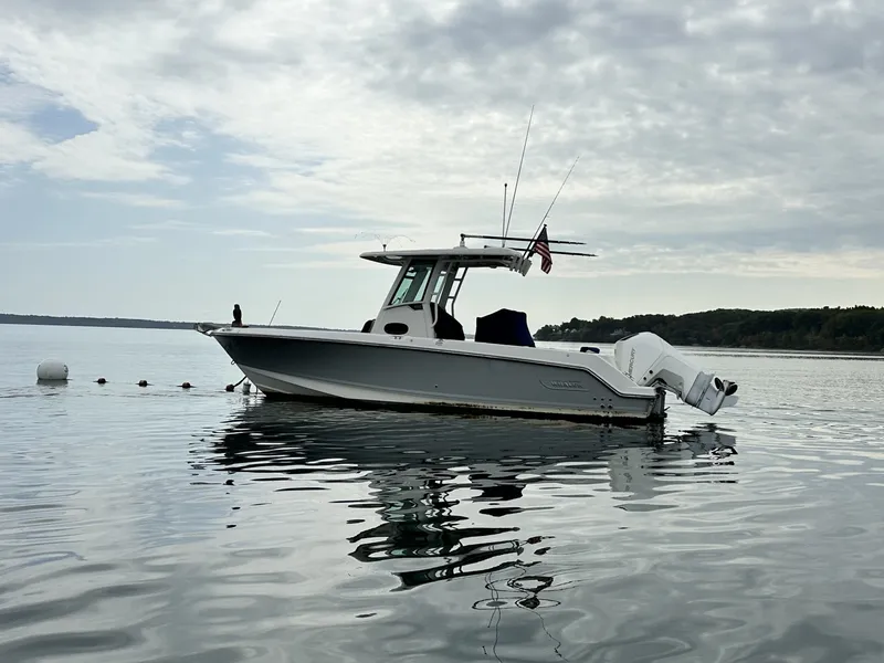 Slide: The Image of Boston Whaler 250 Outrage 2024 - 7163905