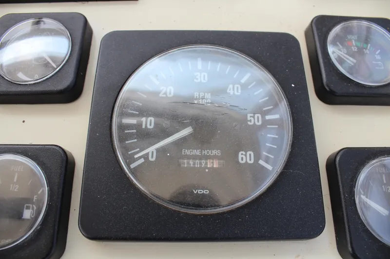 Slide: The Image of Engine Hours - 7164142