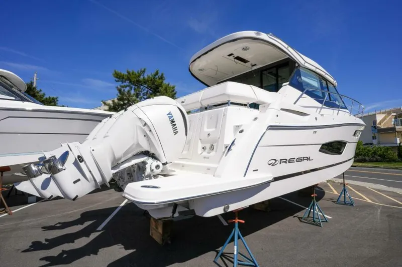 Slide: The Image of Regal 38 XO 2027 - 7164427