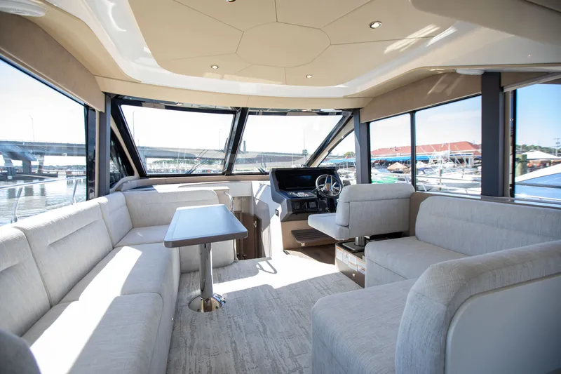 Slide: The Image of Cruisers 50 FLY 2027 - 7845412