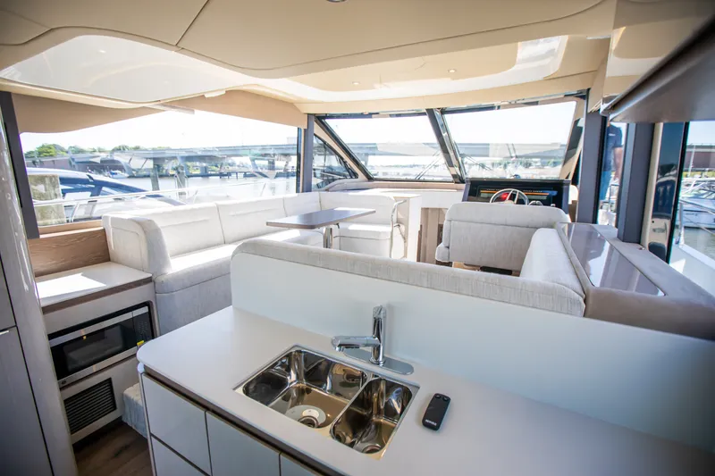 Slide: The Image of Cruisers 50 FLY 2027 - 7845391