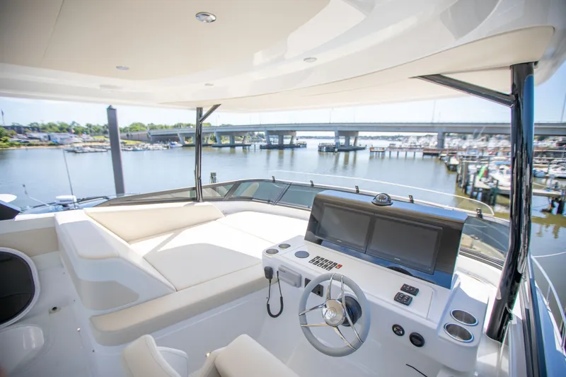 Slide: The Image of Cruisers 50 FLY 2027 - 7845436
