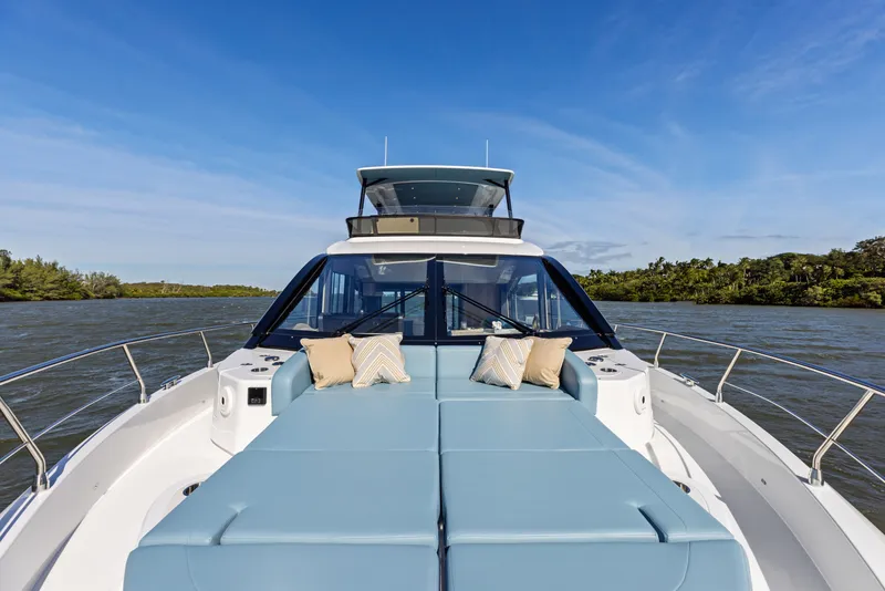 Slide: The Image of Cruisers 50 FLY 2027 - 7171604